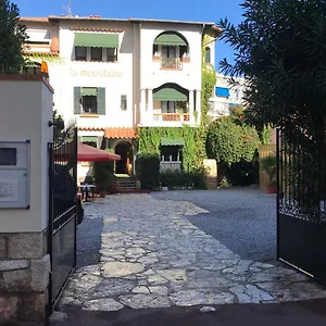 La Marjolaine ホテル