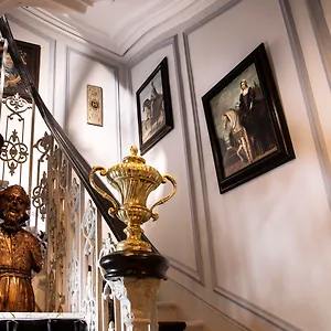 https://residence-henri-iv.fr-paris.fr
