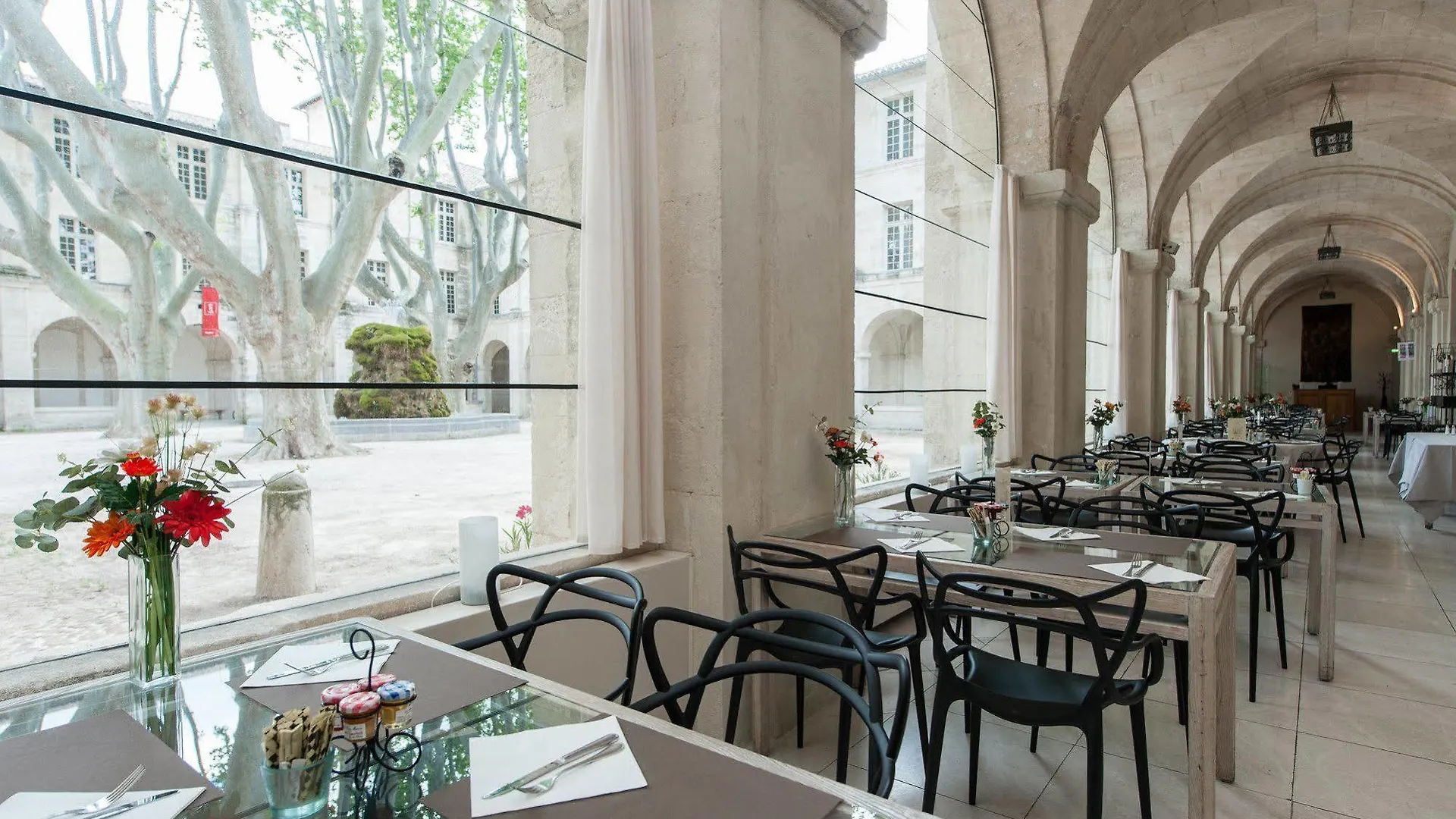 Hotel Cloitre Saint Louis Aviñón